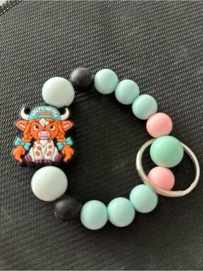 Beaded Silicone Keyring Bracelet in Mint, Pink & Black